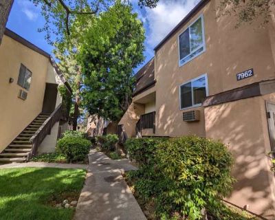 2 Bedroom 1.5BA 1020 ft Apartment For Rent in San Diego, CA