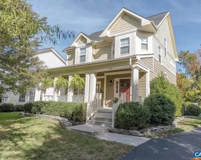 4 Bedroom 3BA 2200 ft Apartment For Rent in Charlottesville, VA