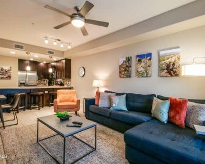 1 Bedroom 2BA 796 ft Furnished Condominium For Sale in PHOENIX, AZ