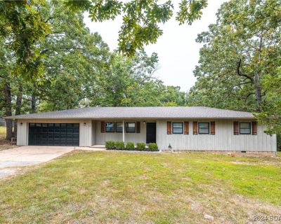 3 Bedroom 2BA 1320 ft Single Family House For Sale in Waynesville, MO