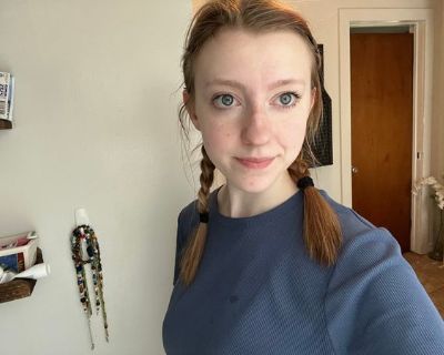 Looking for female/nb roommates, Im currently an ICM at a Joann and I do overnights at Walmart which I will transfer to a new location when I move. Im very laid back and carefree Im an artist and a musician and I love to be outside..