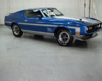 This car was repainted circa late 90's, early 2000's, it does have a DOVE-A block, (429 SCJ, dated 5 months after this car was built), so not the original one that came with the car. The transmission is correct, cast iron tail shaft C6 automatic that was rebuilt previously, the carburetor is currently an Edelbrock and it runs much better than the oem Holley 780cfm, but a correct D1-- Holley 780...