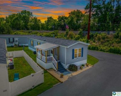 2 Bedroom 2BA 960 ft Mobile Home For Sale in Trexlertown, PA