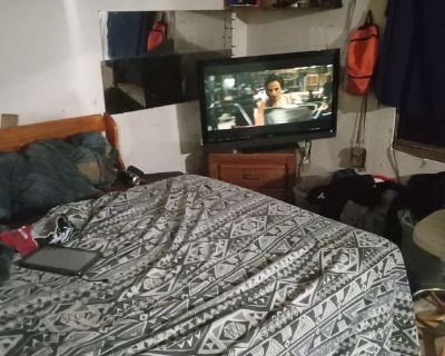 I stay to myself and work hard. I don't judge people for what they do. I'm clean and respectful. I looking to help someone that can help me. Im a single father that have two small kids.. 1 Bedroom. 1 Bathroom