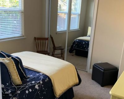 Private room with ensuite in House with , Napa , CA 94558
