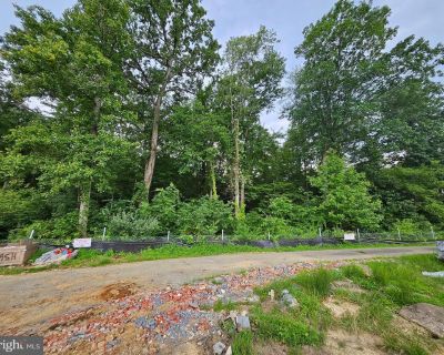 Lots and Land For Sale in Centreville, VA