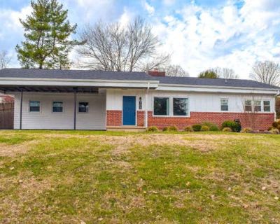 3 Bedroom 1BA 1066 ft Single Family Home For Sale in BRISTOL, TN