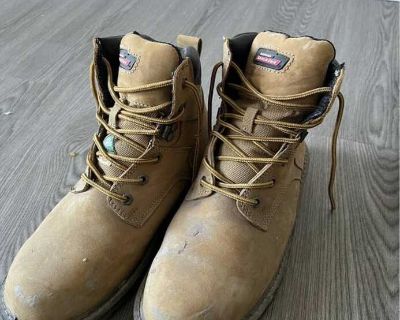 Dickies work boots - size 9 - csa tag