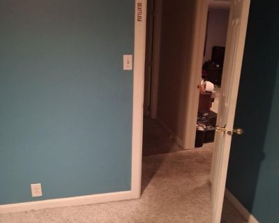 Unfurnished Room for Rent - Looking for roomate