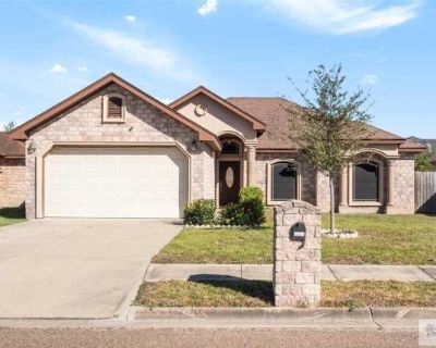 3 Bedroom 2BA 1380 ft Apartment For Rent in Brownsville, TX