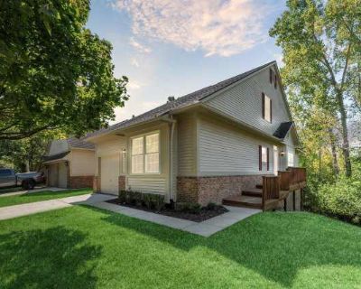 30861 Centennial Drive unit: R. image_url. Patio / balcony Garage Recently renovated Walk in closets Pool Hot tub Unit Amenities fireplace patio / balcony walk in closets recently renovated Property Amenities parking pool garage hot tub. 3 Bedroom. 4 Bathroom. 2500 ft