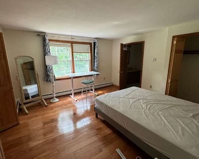 Available on: now. Furnished. Parking available * Internet included * LGBTQ+ friendly * Students welcome * 40+ years welcome. Furnished room in Manchester, 1100/month. Private ensuite bathroom. Quiet neighborhood, convenient location. Wifi, laundry and utilities all included. This rate is for 1-year lease, short term available at a higher rate.. Rent $1,100 per month Bills Included Security dep...