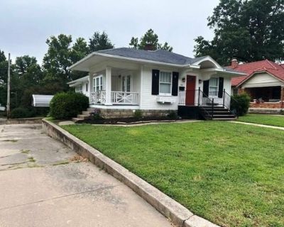 3 Bedroom 1BA 1392 ft² Residential For Sale in Boonville, MO