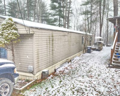 3 Bedroom 2BA 1190 ft Single Family House For Sale in Factoryville, PA