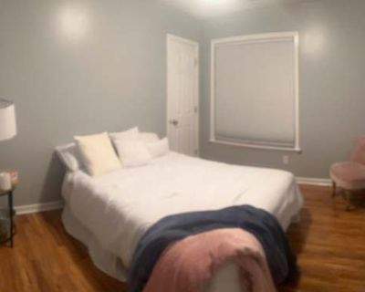Private room with shared bathroom in a House, Leland, NC 28451