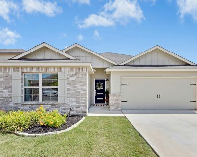3 Bedroom 2BA 1613 ft Single Family House For Rent in Seguin, TX
