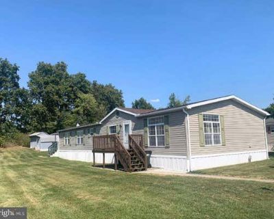 3 Bedroom 2BA 1904 ft Pet-Friendly Manufactured Home For Sale in ELIZABETHTOWN, PA