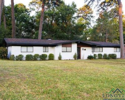 4 Bedroom 3BA 2369 ft Single Family Home For Sale in LONGVIEW, TX