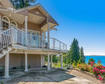 Avg / night: $280. Stunning & luxurious dog-friendly water-view home with private beach access | Located in Blaine, WA | 4.27 Stars | 3 Bed, 2 Bath | Pet-friendly. Dog-friendly. Max 6 guests. Find a true escape in the luxe comfort of this contemporary and tranquil home with breathtaking Semiahmoo Bay views for the entire group! Perfect for nature lovers and water enthusiasts, the property grant...