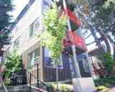 1 Bedroom 1BA 536 ft² Pet-Friendly Apartment For Rent in Portland, OR 1616 SE Insley St unit 07