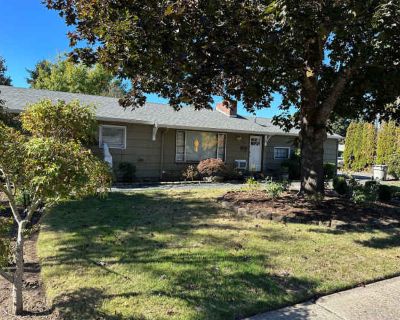 3 Bedroom 1BA 1152 ft Apartment For Rent in Lebanon, OR