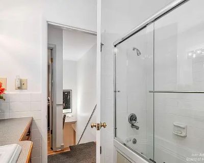 1323 Mesa Dr. Beautiful two story, elegant home on 1.35 manicured acres. Updated kitchen with granite countertops, newer appliances including Jenn Aire cooktop and eating bar. Beautiful, generous, formal dining room, formal living room with recessed lighting and gas fireplace, cozy family room with dramatic skylights and second gas fireplace with brick hearth and doorwall to screened in porch. ...