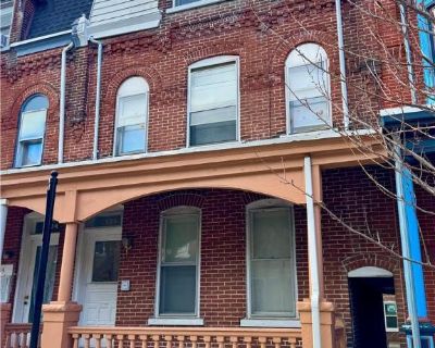 1 Bedroom 1BA 850 ft Apartment For Rent in Allentown, PA