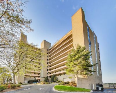 3 Bedroom 2BA 1261 ft Condo For Sale in Michigan City, IN