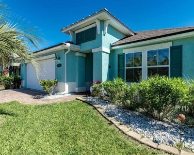 86 Tidal Ln. ***Fall special! Reduced security deposit and rent reduction for well-qualified tenants. Subject to minimum 90 day lease or as mutually agreed upon with owner*** Paradise awaits in this fully furnished 4 bedroom 2 bath home just minutes from St Augustine Beach, shopping and restaurants! This versatile home offers 4 bedrooms, 2 baths, open concept floorpan, California island, cafe a...