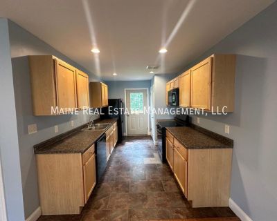 4 Bedroom 3BA N/A ft Condo For Rent in Bangor, ME