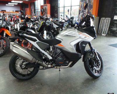 2024 KTM 1290 SUPER ADVENTURE S