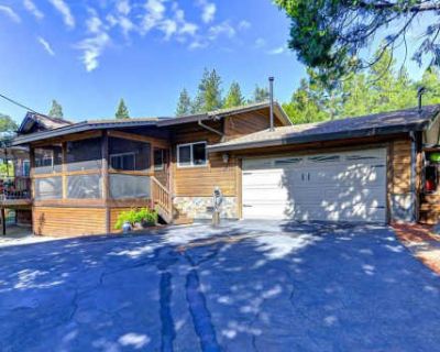 2 Bedroom 2BA 1224 ft Pet-Friendly Apartment For Rent in Pollock Pines, CA