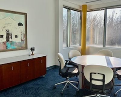 Private Meeting Room for 5 at 25N Coworking - Buffalo Grove