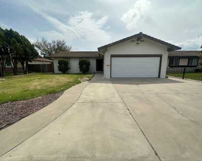 3 Bedroom 2BA 1200 ft House For Rent in Turlock, CA