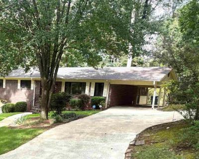 3 Bedroom 2BA 2012 ft Single Family Home For Sale in BIRMINGHAM, AL