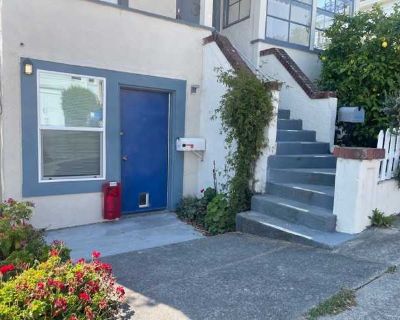 Apartment For Rent in Sausalito, CA