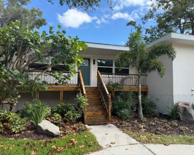 6 Bedroom 3BA 2463 ft Pet-Friendly Apartment For Rent in Palm Harbor, FL