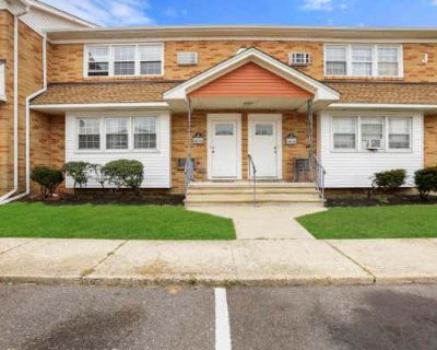 2 Bedroom 1BA Condominium For Sale in VENTNOR, NJ