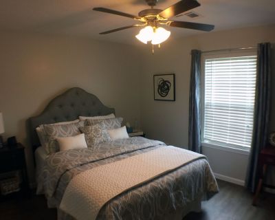2 beds 2 bath townhome vacation rental in Lake Charles, LA