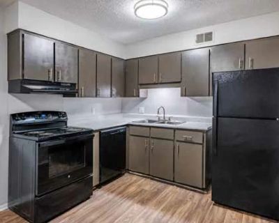 2 Bedroom 1BA 990 ft Apartment For Rent in Greenville, SC