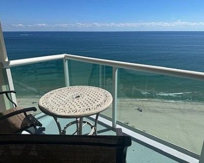 2 Bedroom 2BA 904 ft Furnished Apartment For Rent in Fort Lauderdale, FL