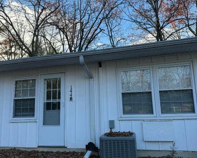 2 Bedroom 1BA 948 ft Apartment For Rent in Lakewood, NJ