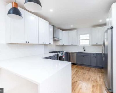 3 Bedroom 2BA 2000 ft Townhouse For Sale in PHILADELPHIA, PA