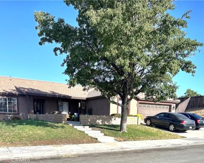 4 Bedroom 3BA 2132 ft Single Family House For Sale in Victorville, CA