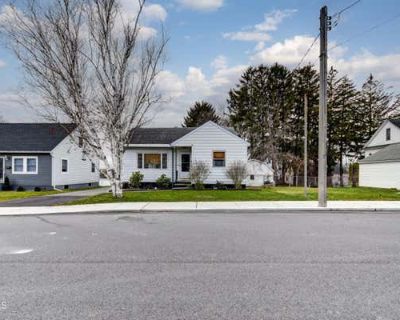 3 Bedroom 1BA 1421 ft Single Family Home For Sale in AMSTERDAM, NY