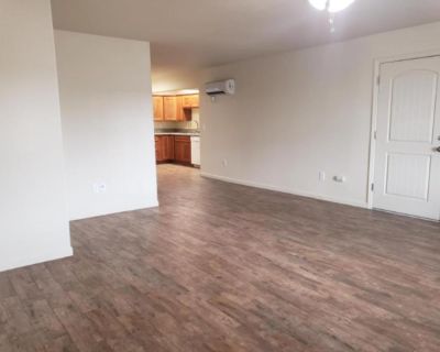 2 Bedroom 2BA Pet-Friendly Condo For Rent in Paradise, CA