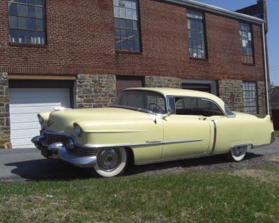 1954 Cadillac coupe de ville