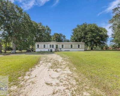 5 Bedroom 3BA 2304 ft Mobile Home For Sale in LUDOWICI, GA