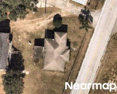 2.0 Bath Preforeclosure Property in Bartow, FL 33830 - Old Bartow Eagle Lake Rd