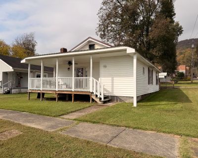 3 Bedroom 1BA 1009 ft Single Family House For Sale in South Pittsburg, TN